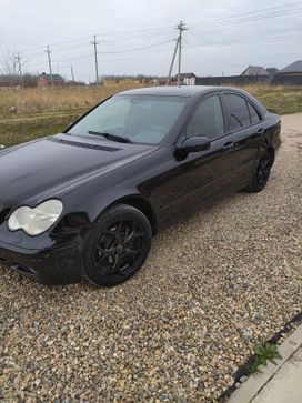  Mercedes-Benz C-Class 2000 , 670000 , 