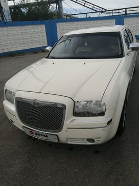  Chrysler 300C 2004 , 670000 , 