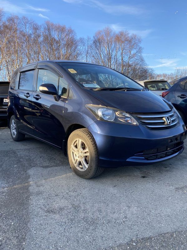    Honda Freed 2011 , 805000 , -