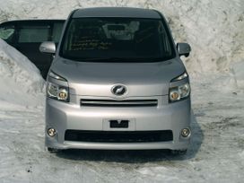    Toyota Voxy 2007 , 690000 , 
