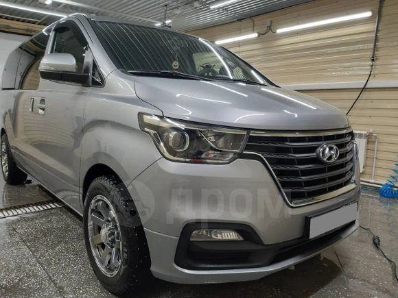    Hyundai H1 2018 , 1980000 , 