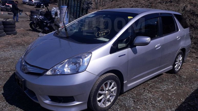  Honda Fit Shuttle 2013 , 620000 , 