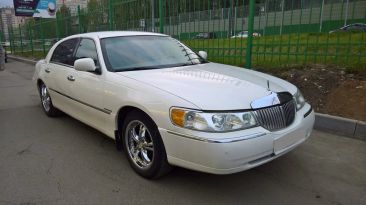  Lincoln Town Car 2000 , 600000 , 