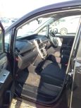    Toyota Voxy 2010 , 695000 , 