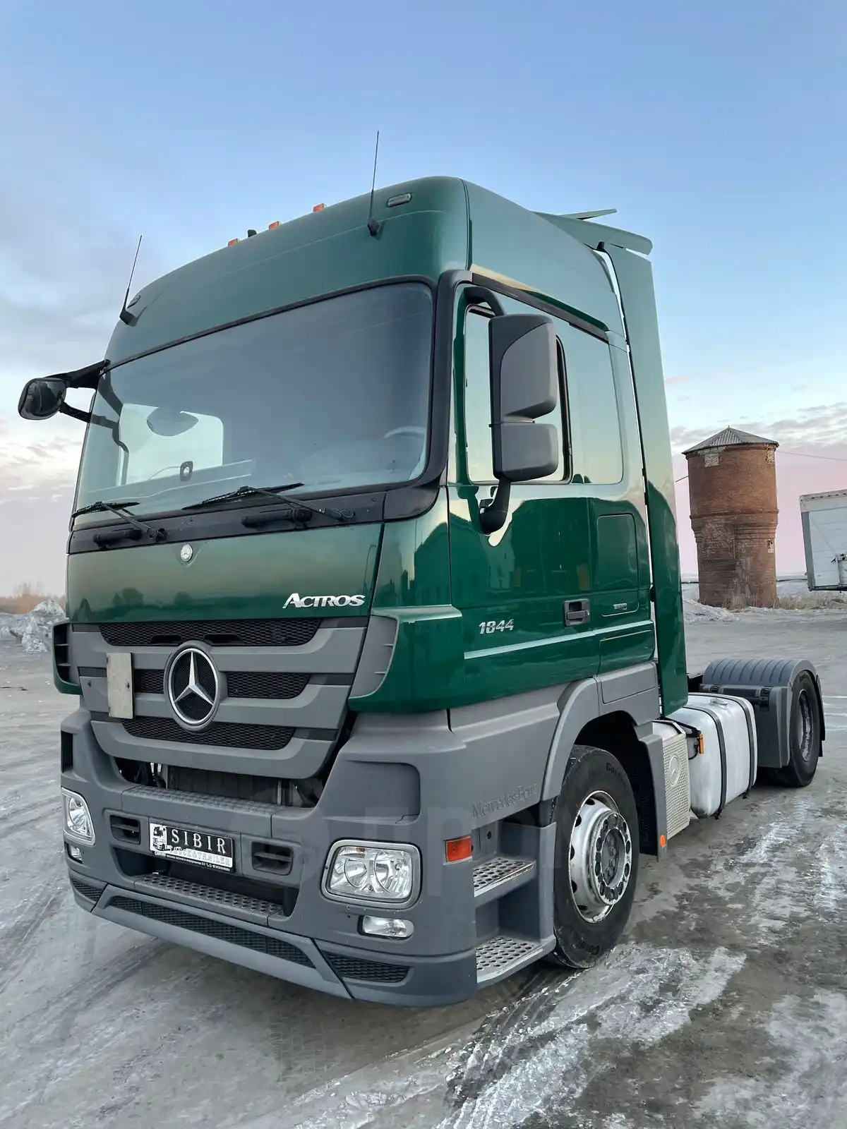  Mercedes-Benz Actros 1844   2017      8 220 000    -  