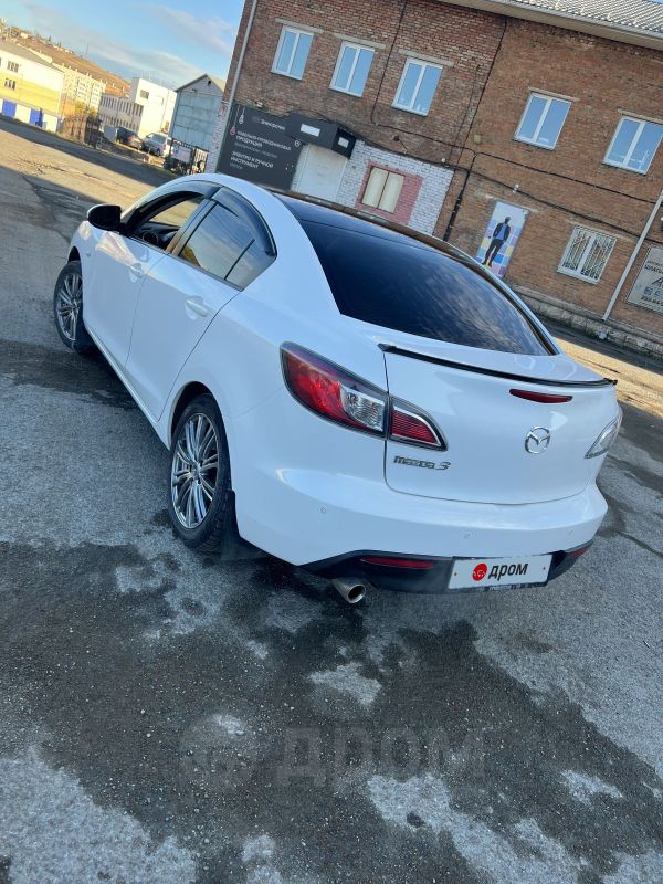  Mazda Mazda3 2011 , 1050000 , 