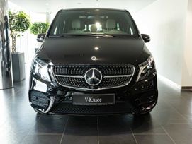    Mercedes-Benz V-Class 2023 , 18345000 , 