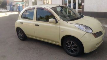  Nissan March 2003 , 215000 , 