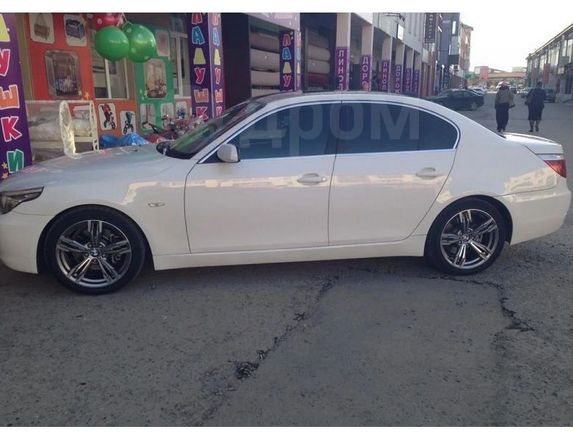  BMW 5-Series 2008 , 700000 , 