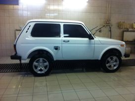 SUV    4x4 2121  2012 , 329000 , 