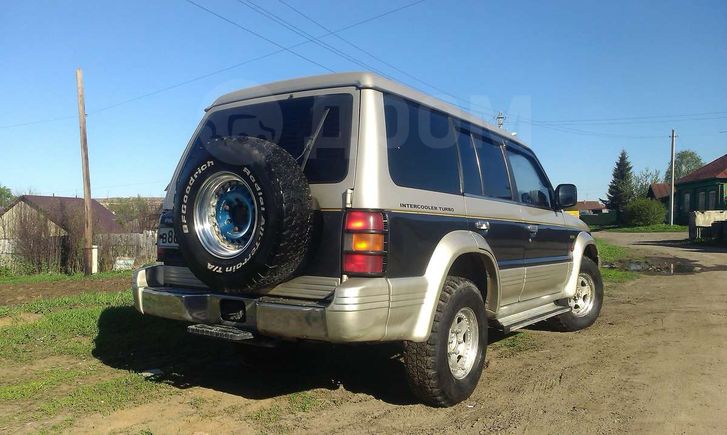 SUV   Mitsubishi Pajero 1992 , 230000 , 