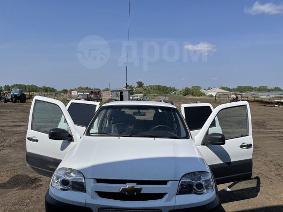 SUV   Chevrolet Niva 2019 , 600000 , 