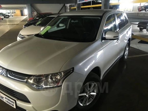 SUV   Mitsubishi Outlander 2013 , 975000 , 