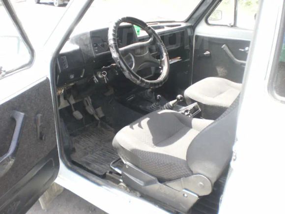 SUV    4x4 2121  1996 , 110000 , 