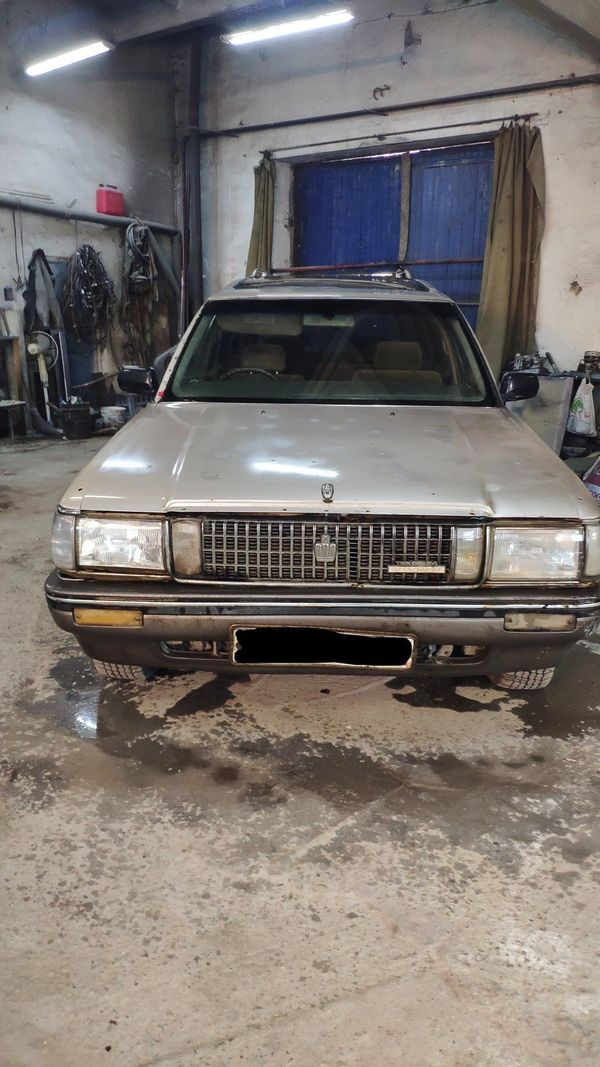  Toyota Crown 1989 , 110000 , 