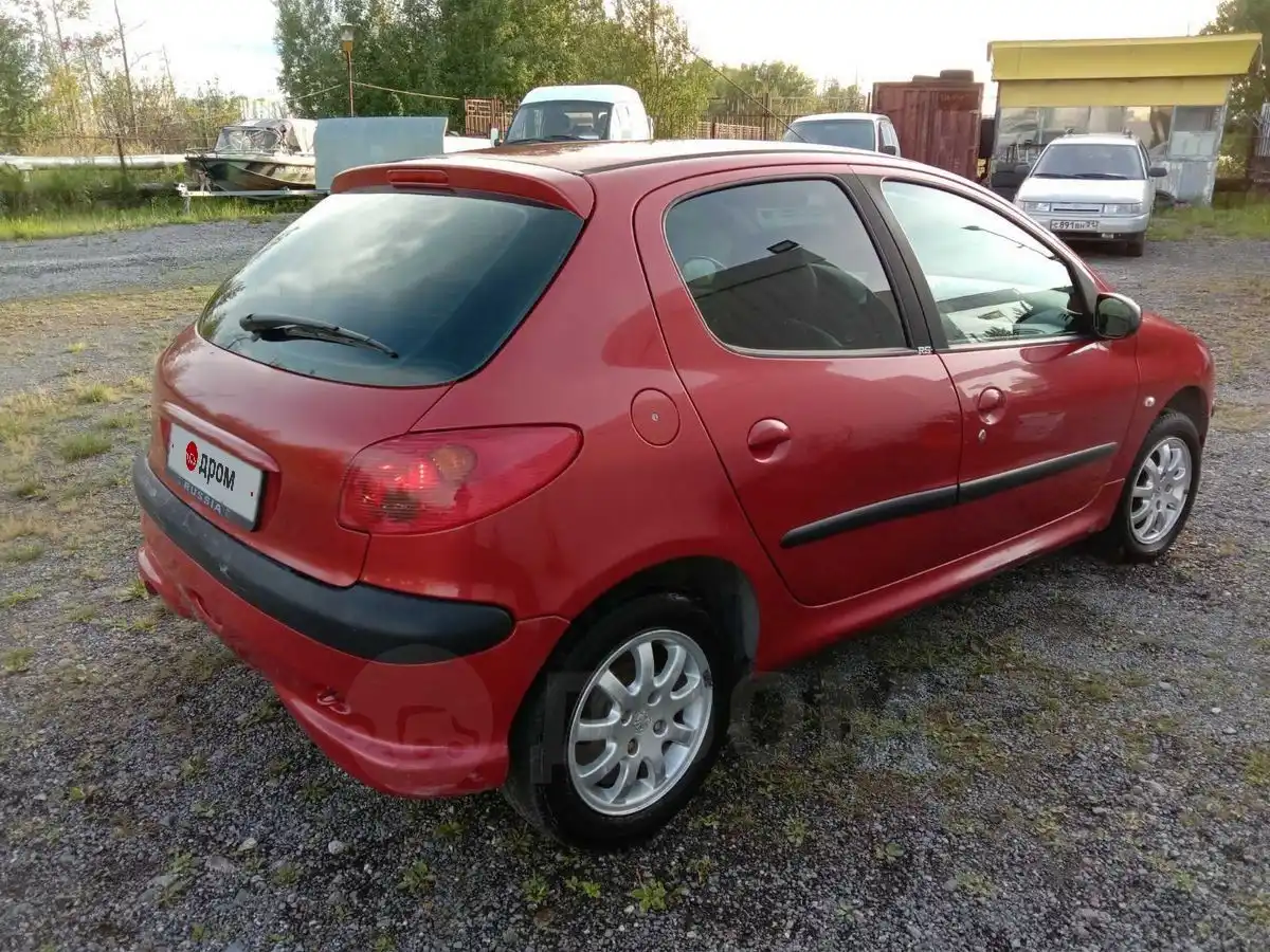 PEUGEOT 206