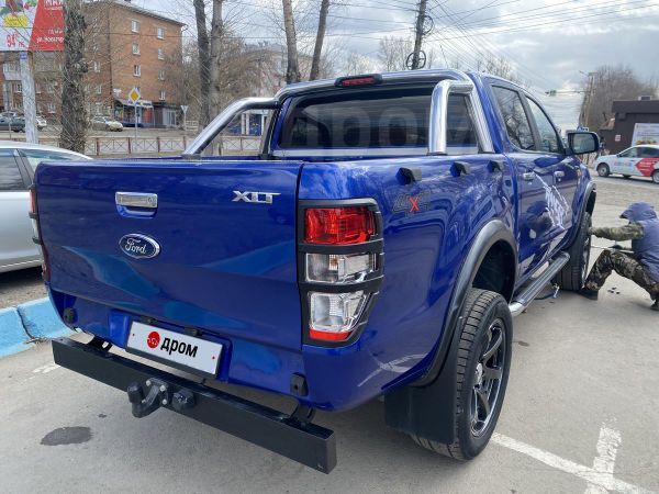 Ford Ranger 2013 вид сзади