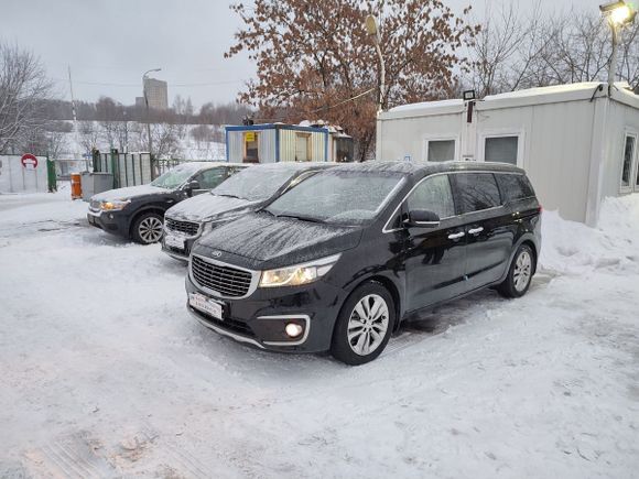    Kia Carnival 2018 , 2400000 , 