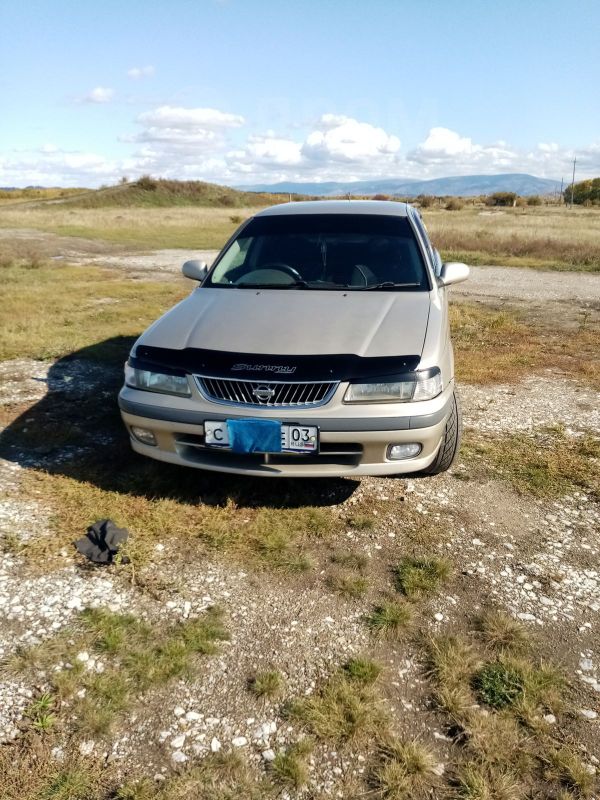  Nissan Sunny 2002 , 235000 , 