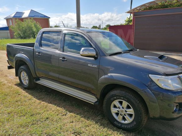  Toyota Hilux 2015 , 1420000 , 