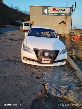  Toyota Crown 2016 , 2000000 , 