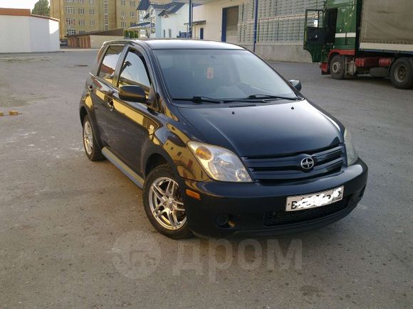  Toyota ist 2004 , 275000 , 