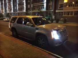 SUV   Cadillac Escalade 2008 , 1080000 , 