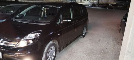    Toyota Isis 2011 , 1250000 , -