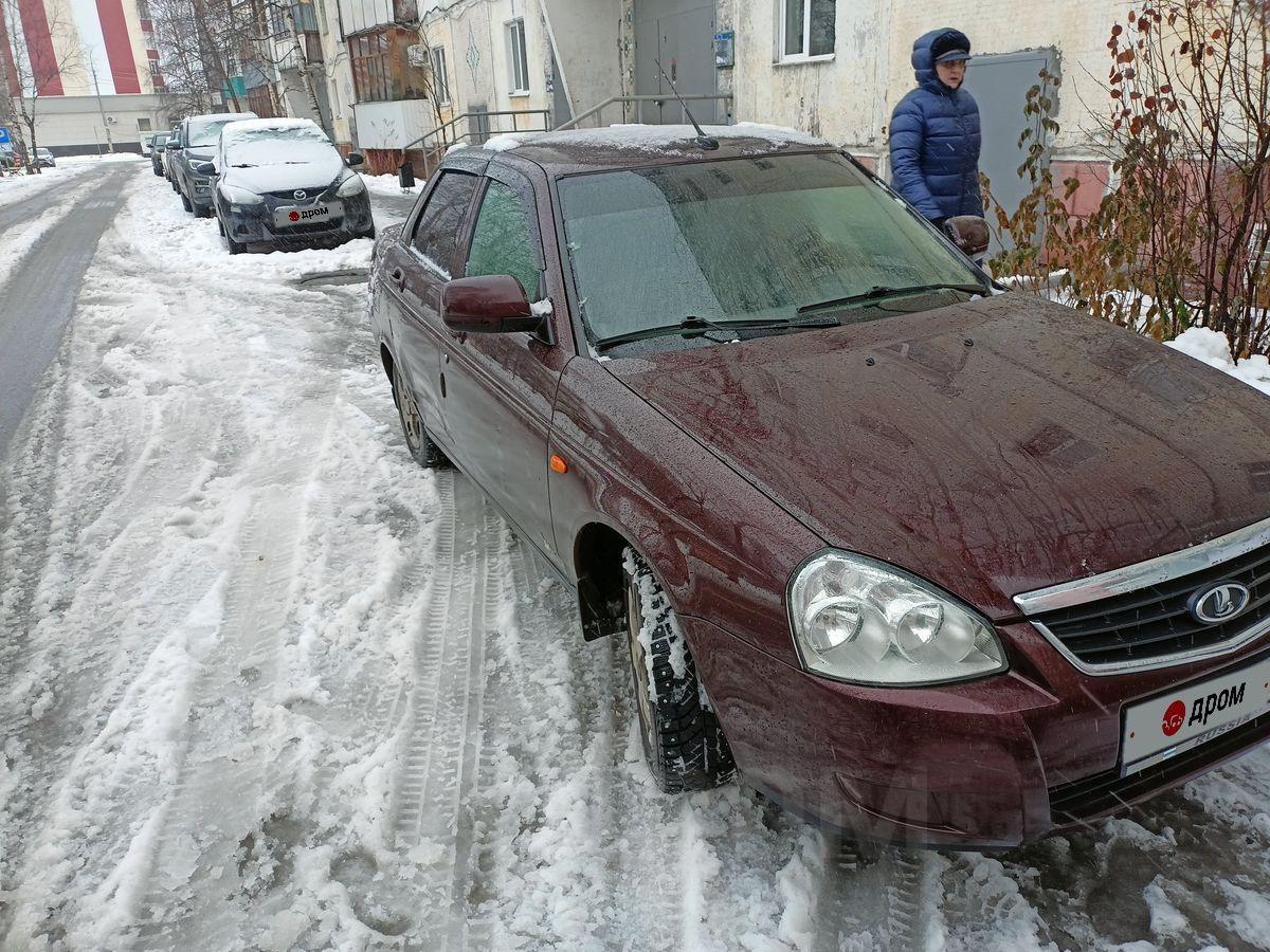 Авто Лада Priora 2013 в Сургуте, моя первая машина, 1.6 литра, седан,  пробег 95000 км, бу, механическая коробка передач, бен.