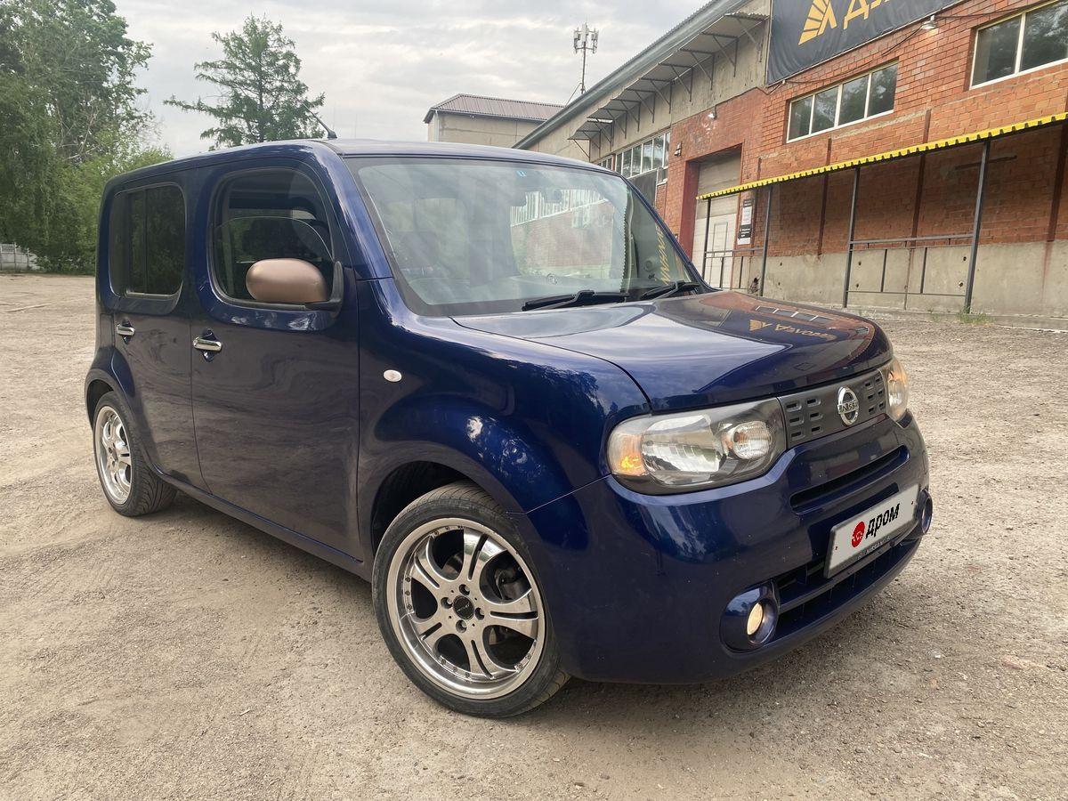 Авто Nissan Cube 2014 в Иркутске, Лобовое родное с трещинами, так сказать  больное место таких машин, б/у, цена 700 000 руб., 1.5 литра, бензин, руль  правый, синий