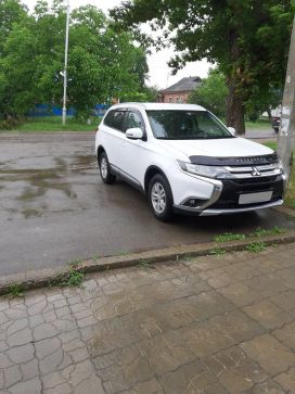 SUV   Mitsubishi Outlander 2016 , 1380000 , 