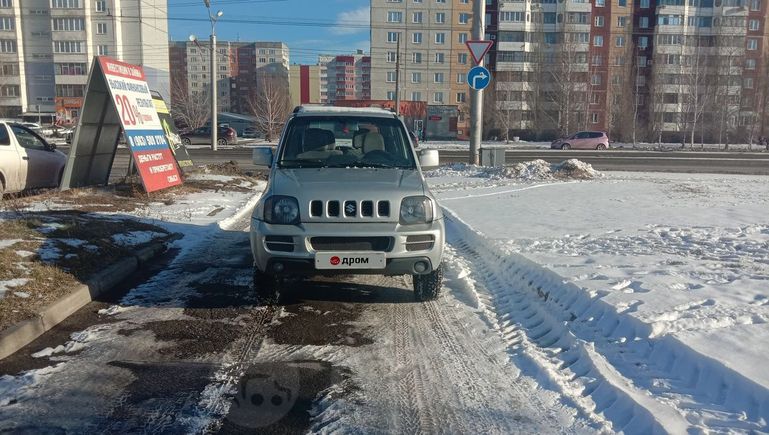  3  Suzuki Jimny 2011 , 750000 , 