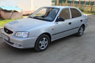  Hyundai Accent 2010 , 300000 , 