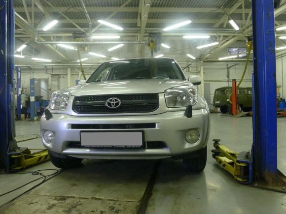 SUV   Toyota RAV4 2005 , 620000 ,  