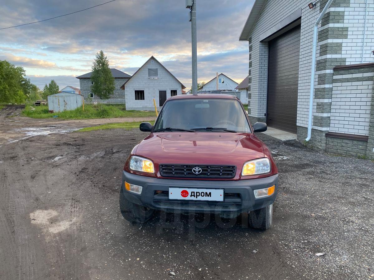 Toyota RAV4 1998 в Барнауле, Продам в отличном состоянии, живого рафика,  автомат, руль левый, б/у, бордовый, 2.0 AT, 4 вд, бензин, джип/suv 5 дв.,  пробег 247151 км