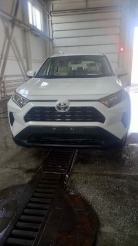 SUV   Toyota RAV4 2022 , 4290000 , 