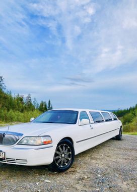  Lincoln Town Car 2003 , 590000 , 