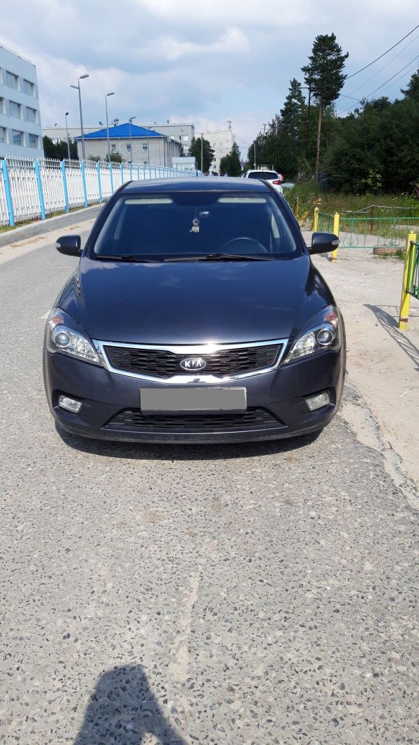  Kia Ceed 2010 , 410000 , 