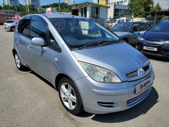  Mitsubishi Colt 2004 , 245000 , 