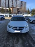 SUV   Volkswagen Tiguan 2011 , 650000 , 