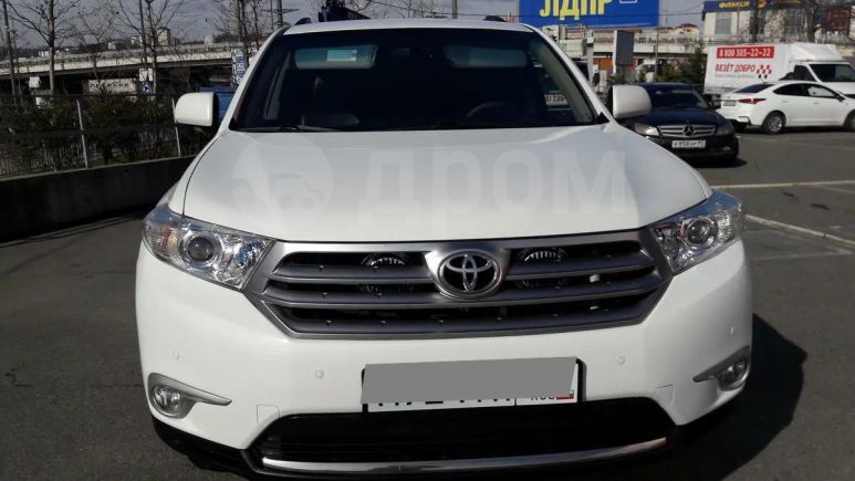 SUV   Toyota Highlander 2011 , 1400000 , 