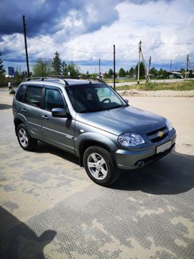 SUV   Chevrolet Niva 2015 , 450000 , 