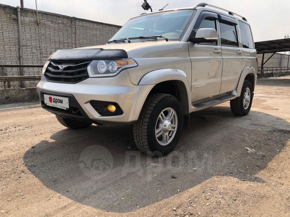 SUV     2015 , 657000 , 