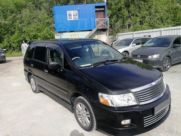    Nissan Bassara 2002 , 360000 , 