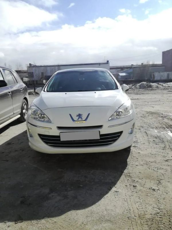  Peugeot 408 2012 , 500000 , 