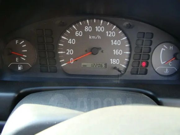  Nissan AD 2002 , 175000 , 