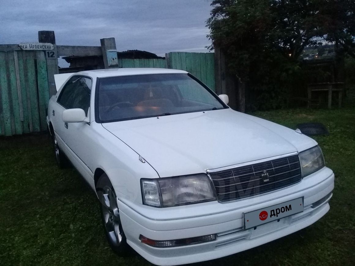 Toyota Crown 1990