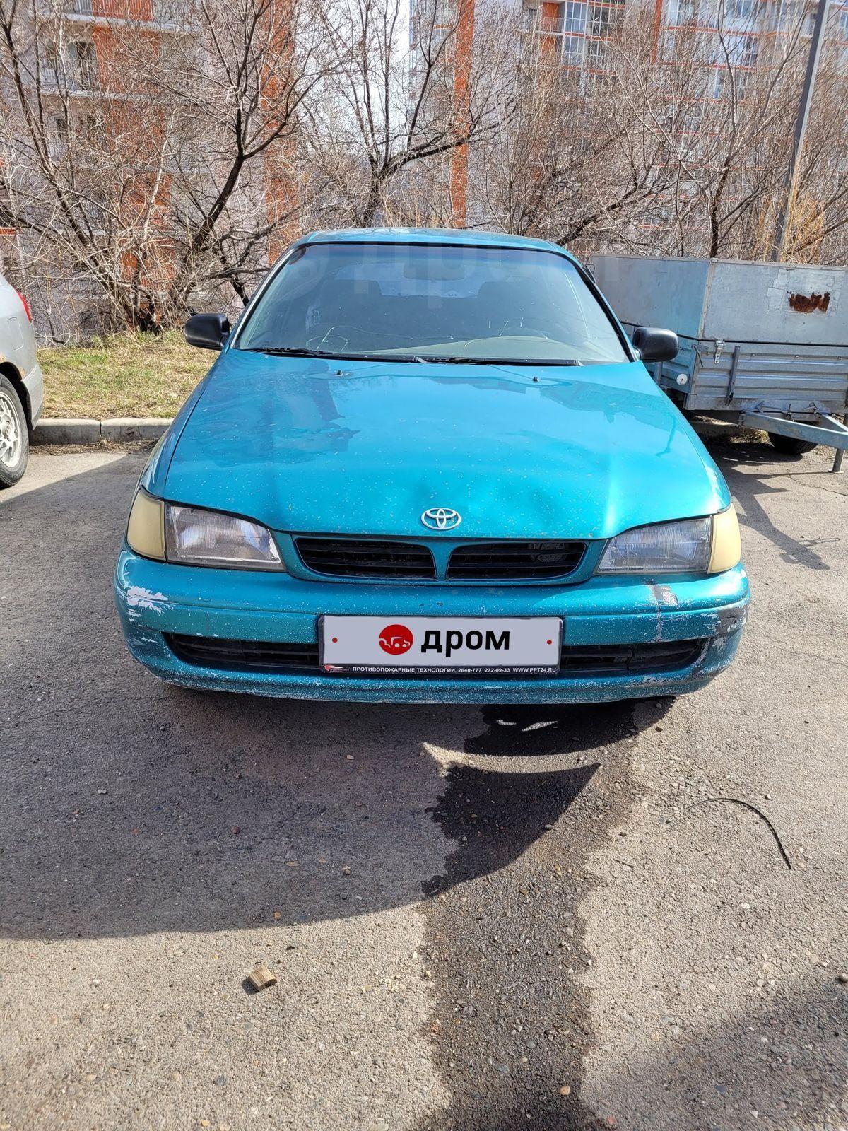 Продажа Toyota Carina E 1996 года в Красноярске, Заварить/поменять юбку  мкпп( в сервисе криворукие были, либо сцепление кривое, не на ходу или  битый, лифтбек, мкпп