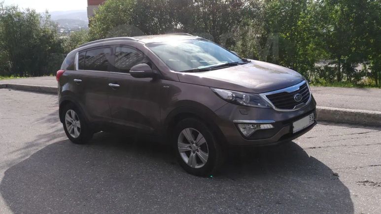 SUV   Kia Sportage 2011 , 870000 , 