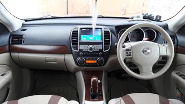  Nissan Bluebird Sylphy 2011 , 490000 , 